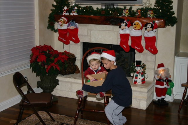 Hildebrand Christmas ScreenSaver/640x480_2006-12-24 Christmas Eve 41.jpg
